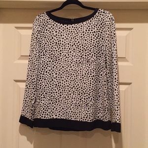 Black and white Loft top